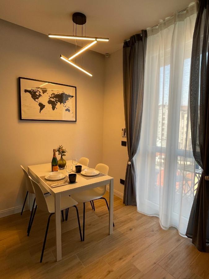 Luxury Downtown - Milan Mf Apartments Esterno foto