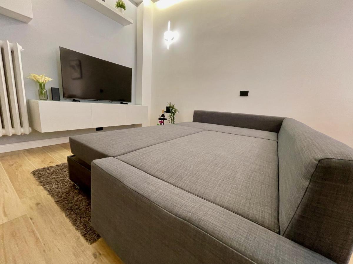 Luxury Downtown - Milan Mf Apartments Esterno foto