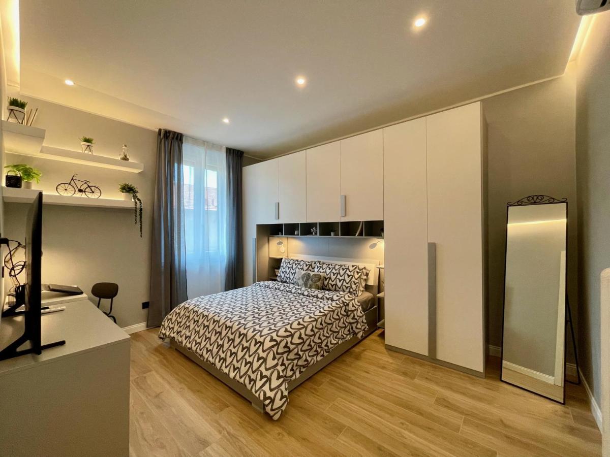 Luxury Downtown - Milan Mf Apartments Esterno foto