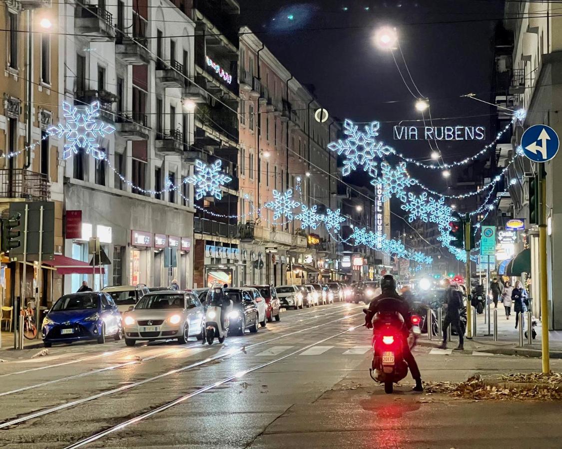 Luxury Downtown - Milan Mf Apartments Esterno foto
