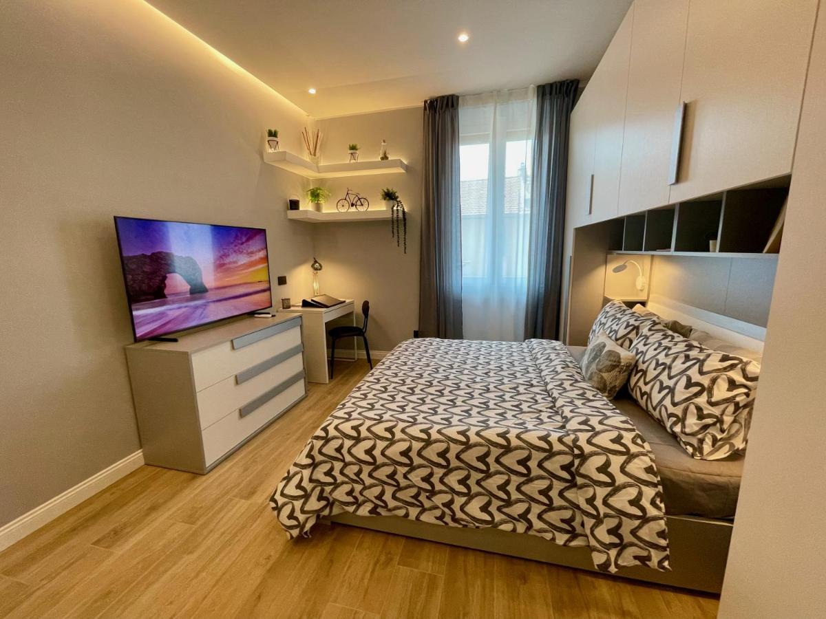 Luxury Downtown - Milan Mf Apartments Esterno foto